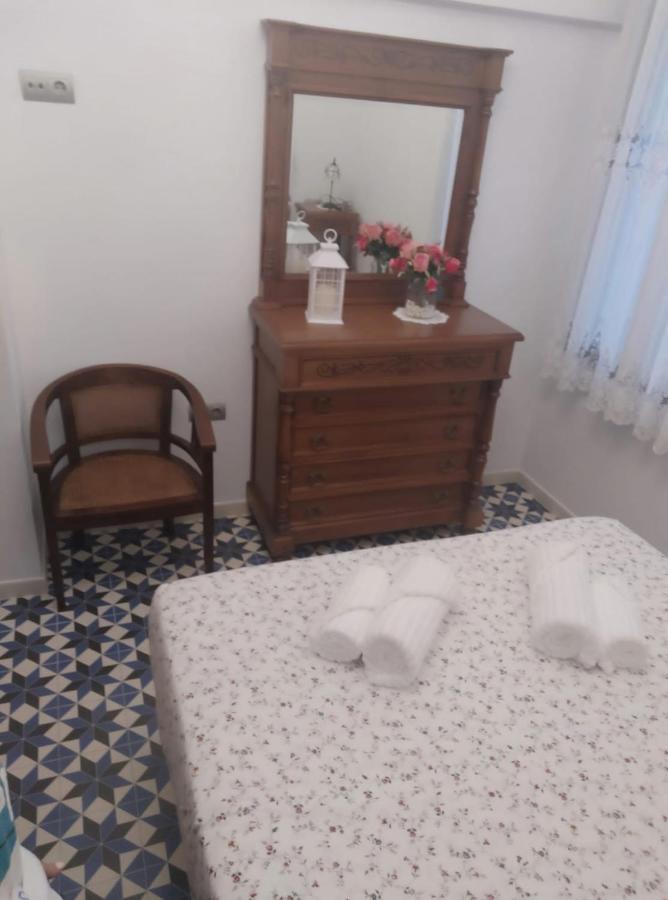 alojamiento alora Castillo árabe y museo Esterno foto