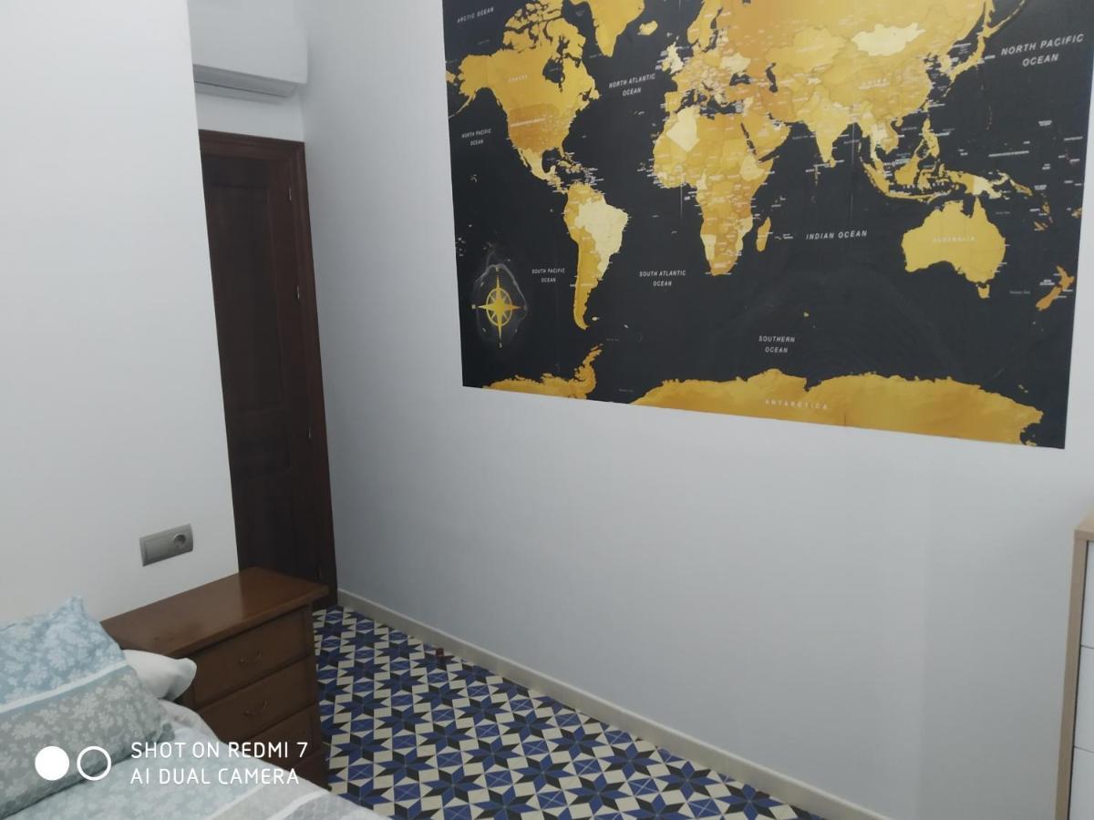 alojamiento alora Castillo árabe y museo Esterno foto